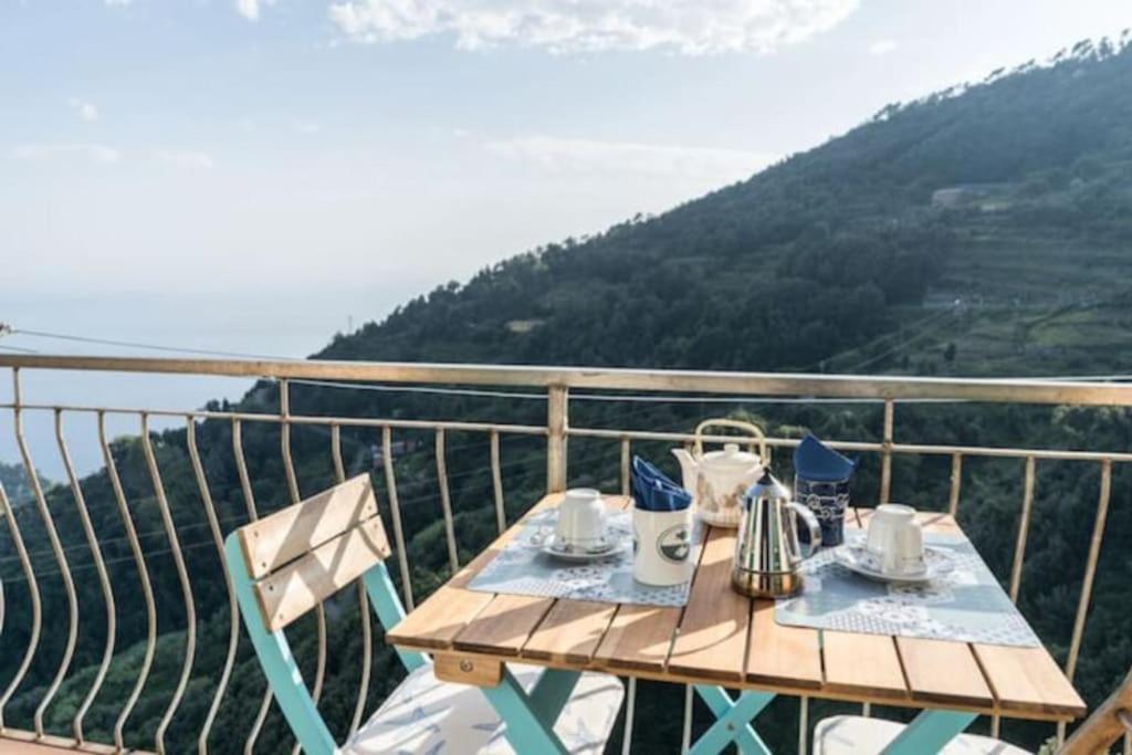 La Finestra Sul Mare A Drignana Villa Вернаца Екстериор снимка